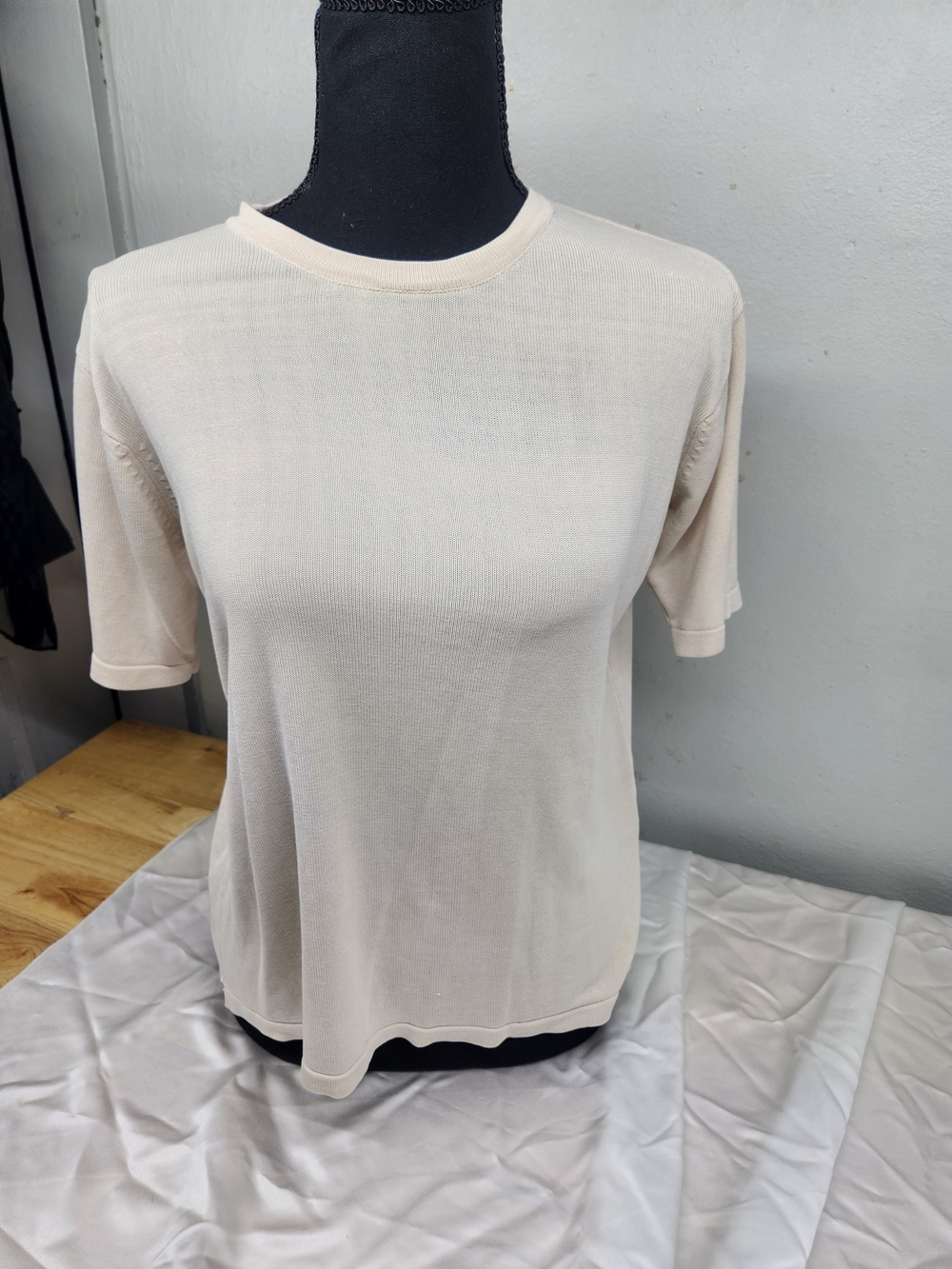 Kathie Lee Collection Short Silk Sleeve Crewneck Tee in Cream